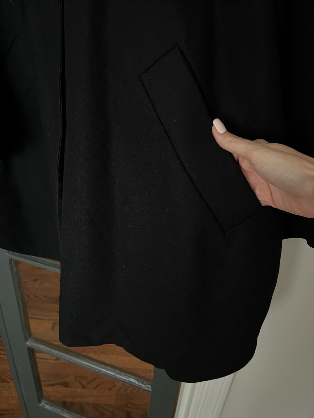 RARE!!! Diane Von Furstenberg Black Wool Draped Cape Coat - Picture 10 of 13